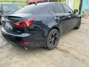 Lexus IS 2006 Blue