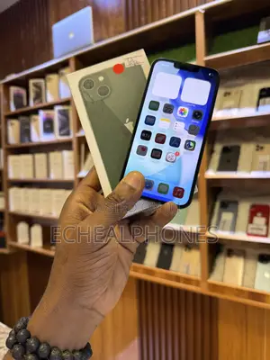 Apple iPhone 13 256 GB Green