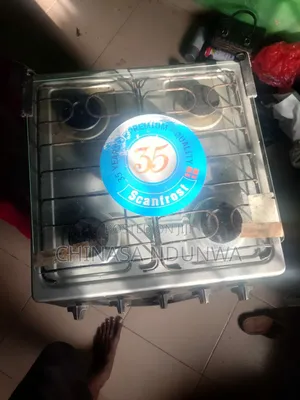 Scanfrost 4-Burner Gas Cooker 50 X 50 Cm