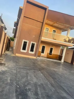 5bdrm Duplex in Heritage Estate for sale