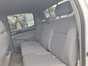 Toyota Tacoma 2006 Silver