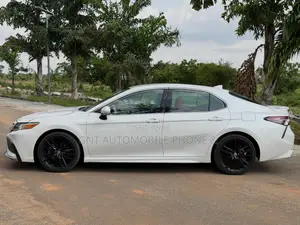 Toyota Camry 2024 White