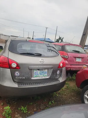 Nissan Rogue 2009 Brown