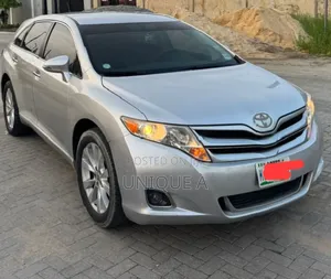 Toyota Venza XLE 2013 Silver