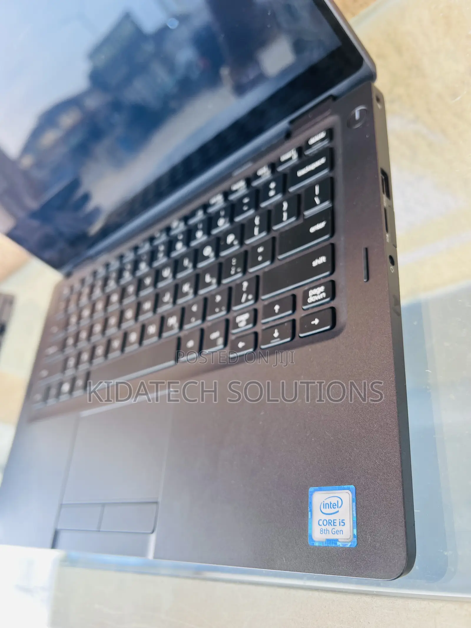 Laptop Dell Latitude 5300 8GB Intel Core i5 SSD 256GB