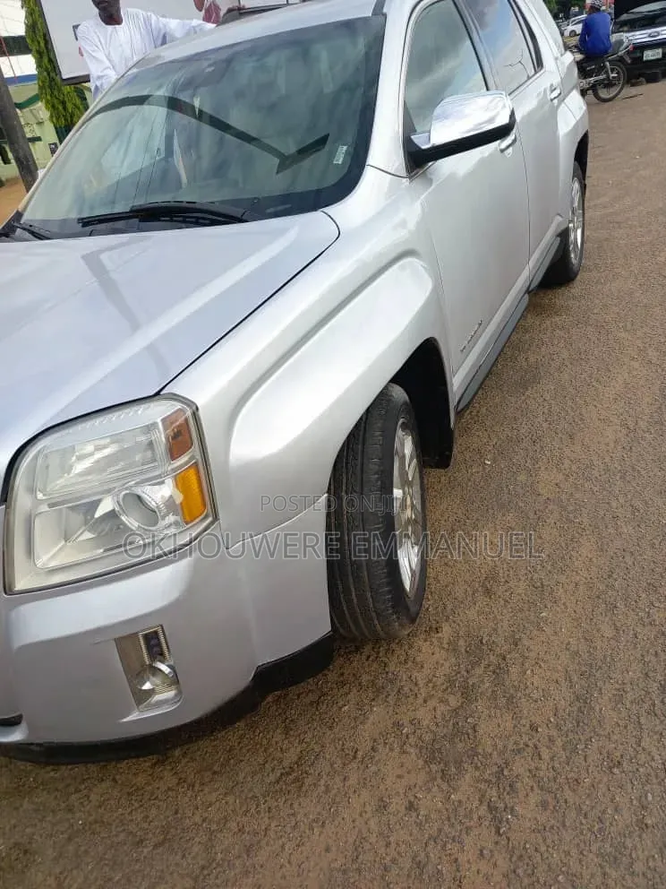 GMC Envoy 2005 Silver