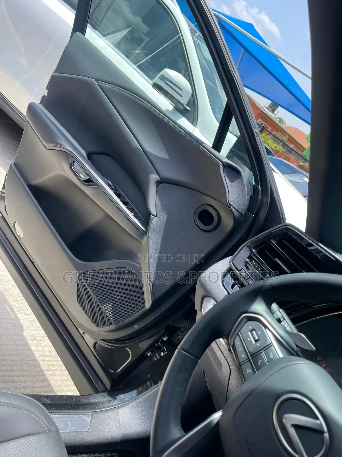 Lexus RX 2025