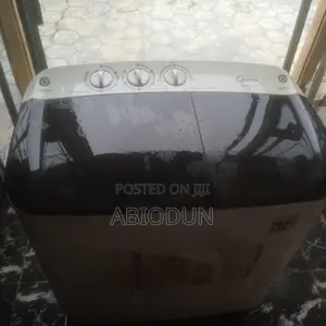 8kg Midea Twin Tub Washing Machine (Double Spinner)