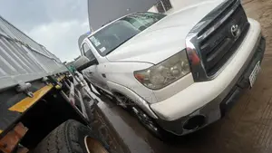 Toyota Tundra 2011 White