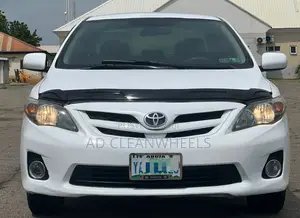 Toyota Corolla S 4dr Sedan (1.8L 4cyl 4A) 2013 White