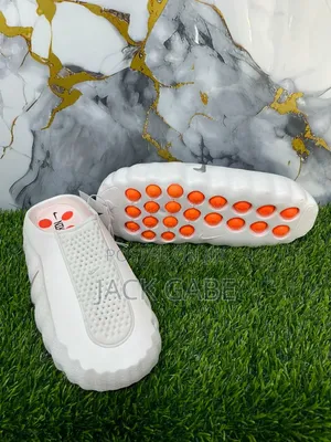 Nike Half Shoe