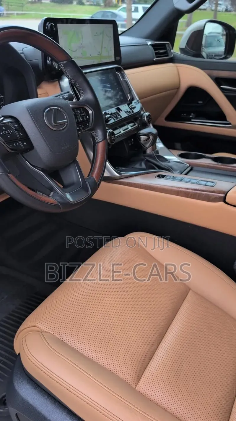 Lexus LX 2023 Gray