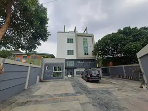 3bdrm Duplex in Ikeja for rent