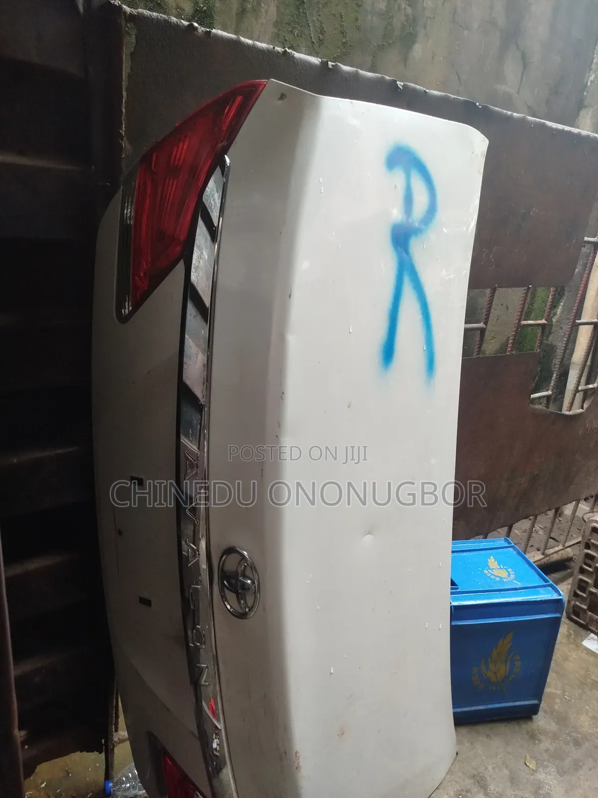Toyota Avalon Complete Boot 2011/2012