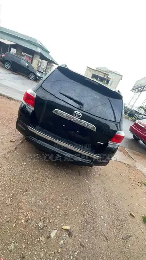 Toyota Highlander Limited 2012 Black