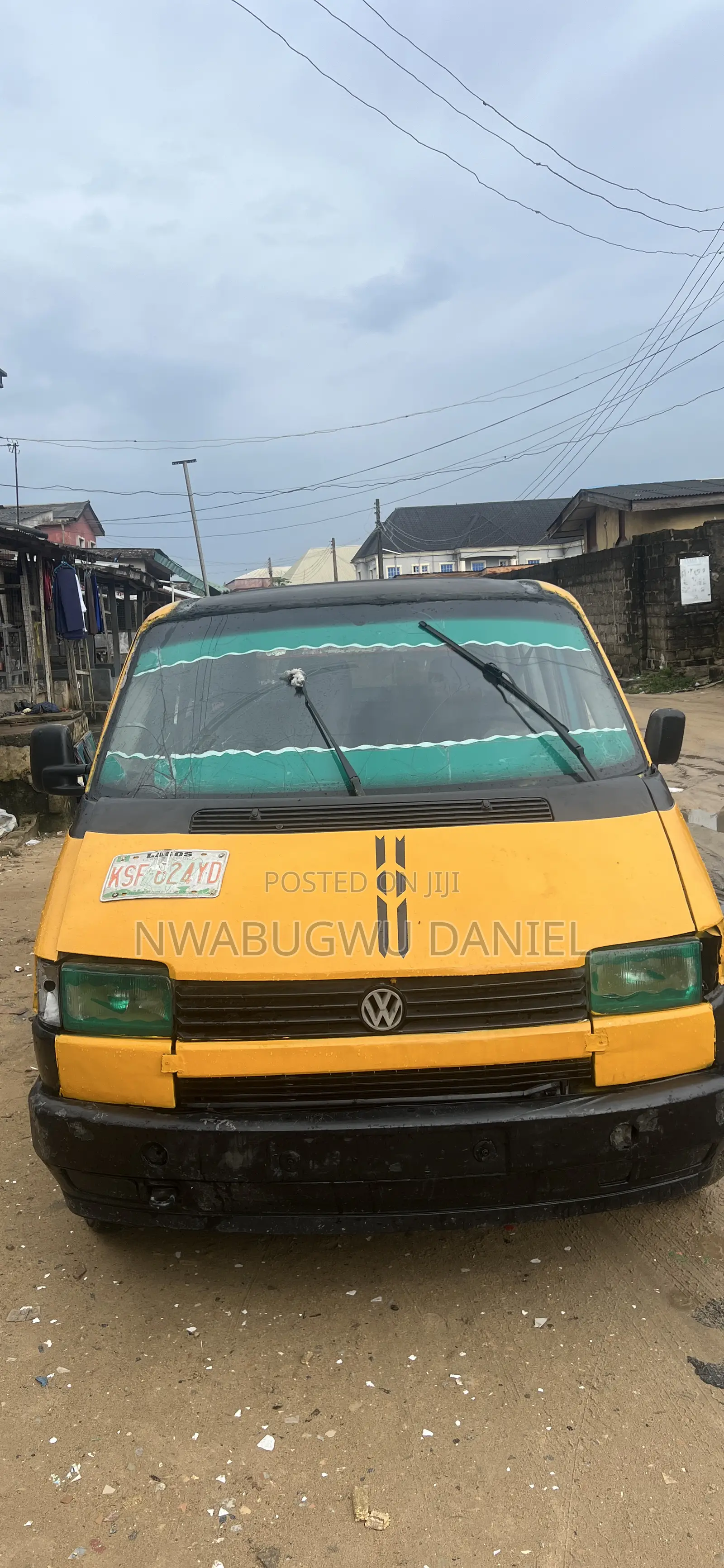 Volkswagen Transporter 2002 Yellow