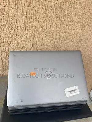 Laptop Dell Latitude 5330 16GB Intel Core i5 SSD 256GB