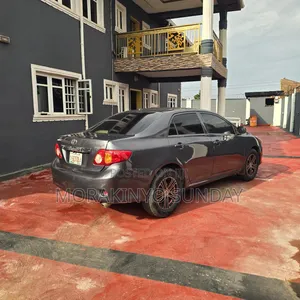 Toyota Corolla 2010 Gray