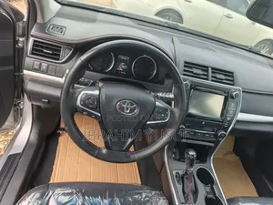 Toyota Camry 2015 Silver