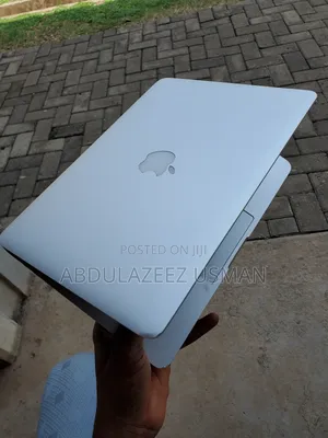 Laptop Apple MacBook Pro 2015 8GB Intel Core i5 SSD 128GB