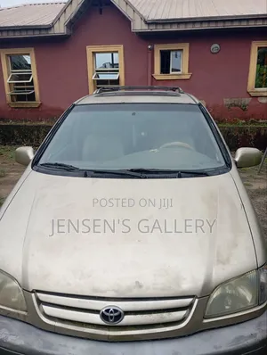 Toyota Sienna XLE 2003 Gold