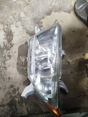 Toyota Highlander Left Headlight 2012