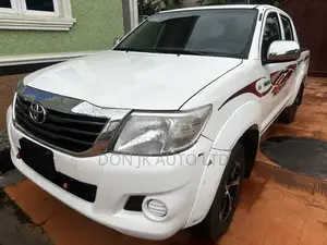 Toyota Hilux 2.7 VVT-i 4X4 SRX 2012 White