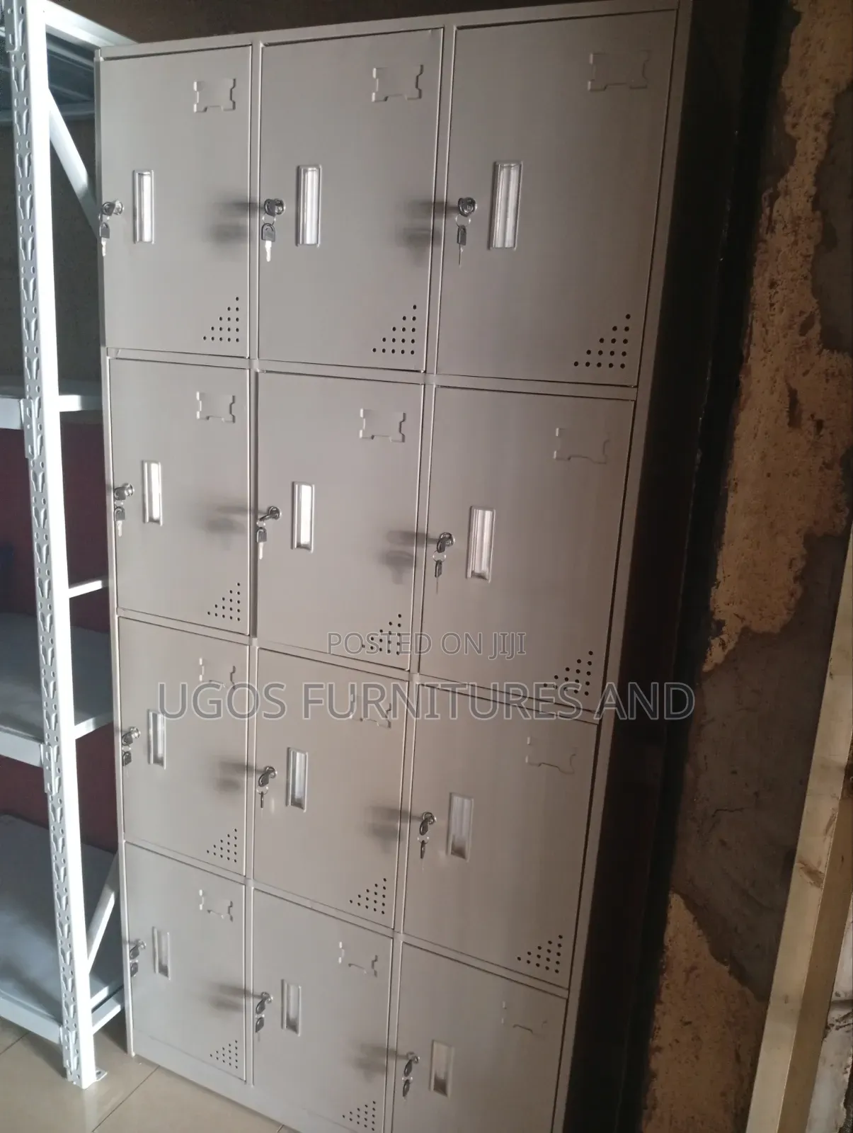 12 Doors Workers Locker Available in Quantity