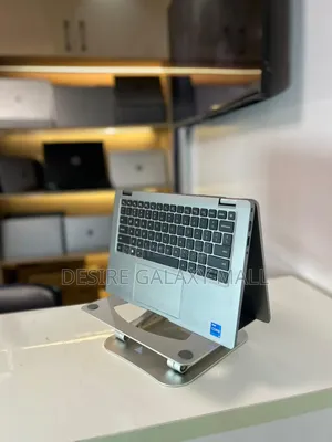 New Laptop Dell Latitude 5330 8GB Intel Core i5 SSD 256GB