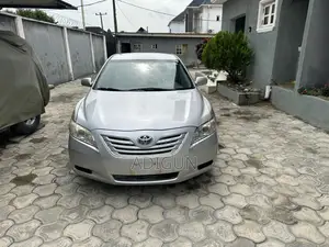 Toyota Camry 2009 Silver