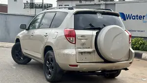 Toyota RAV4 2007 Gold