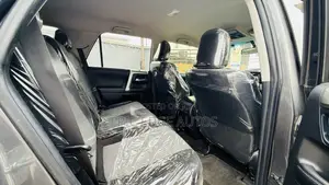 Toyota 4-Runner SR5 Premium 4dr 4x4 (4.0L 6cyl 5A) 2017 Gray