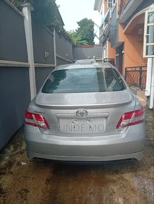 Toyota Camry 2011 Silver