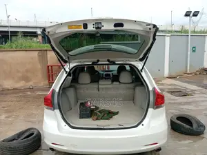 Toyota Venza 2011 White
