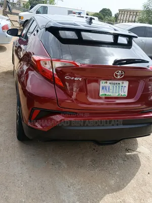 Toyota C-HR 2019 Maroon
