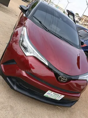 Toyota C-HR 2019 Maroon