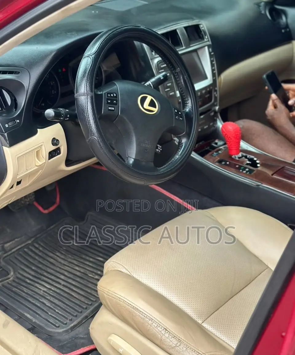 Lexus IS 2008 Red