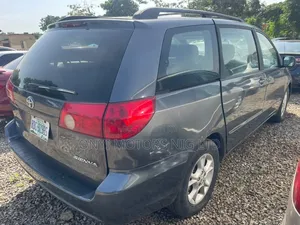 Toyota Sienna 2007 Gray