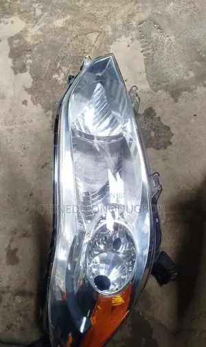 Toyota Matrix Headlight 2009/2010