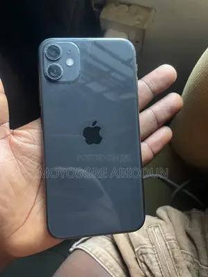 Apple iPhone 11 64 GB Black