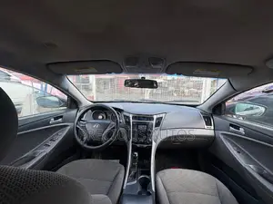 Hyundai Sonata 2011 Black