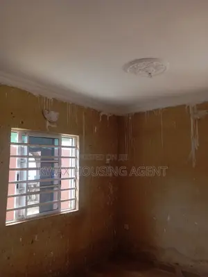 2bdrm Block of Flats in Oluwanishola Lcda, Igbogbo for rent