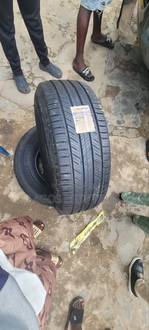 Brand New Michelin 275/70r16