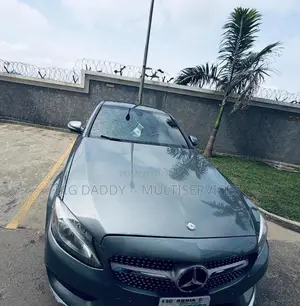 Mercedes-Benz C400 4Matic AWD Sedan (3.0L V6 7A) 2015 Gray