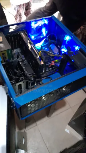 Gigabyte GA-H110MSTX-HD3-ZK 16GB Intel Core i7 SSD 256GB