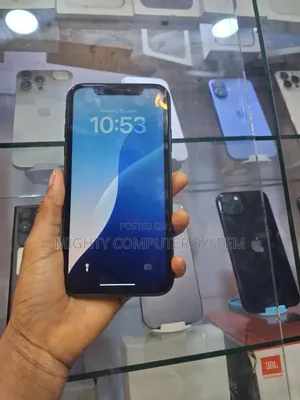 Apple iPhone 11 64 GB