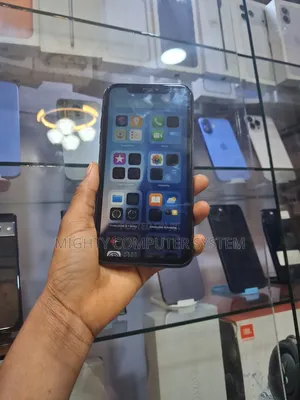 Apple iPhone 11 64 GB