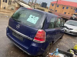 Opel Zafira 2007 Blue