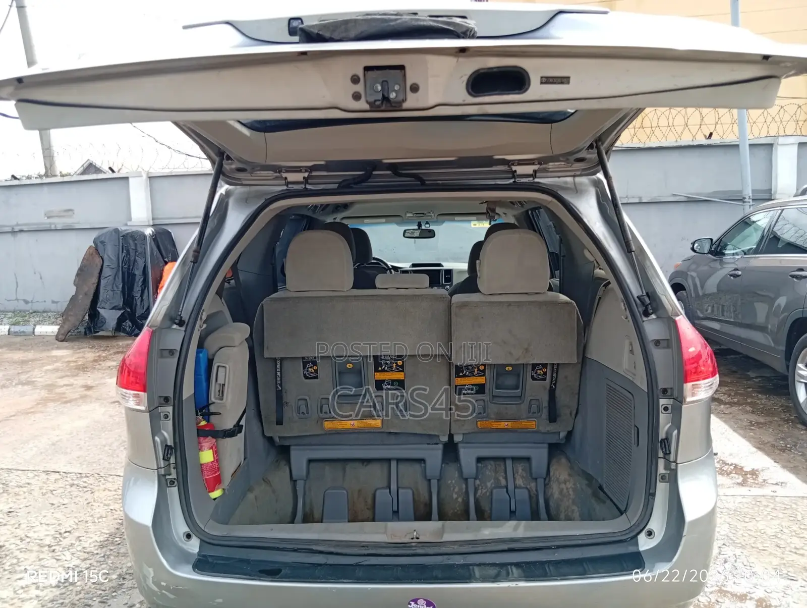 Toyota Sienna 2011 Gray