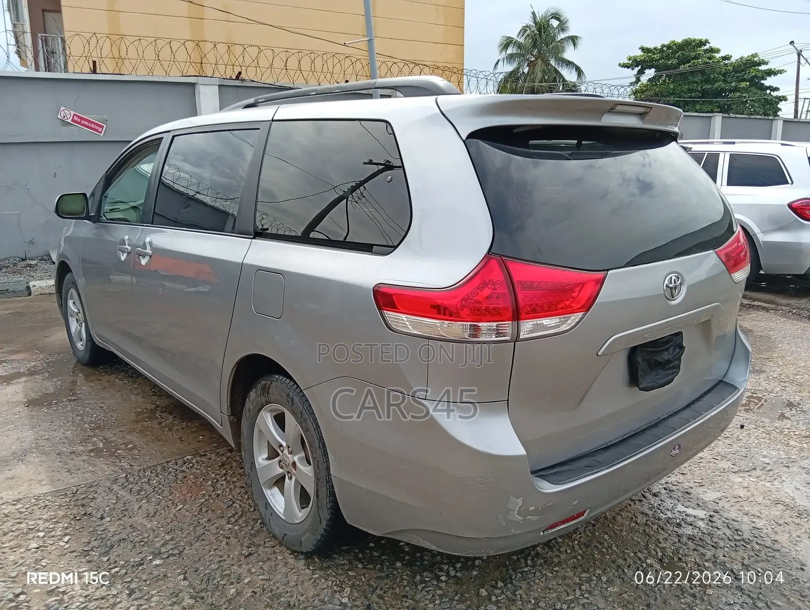 Toyota Sienna 2011 Gray